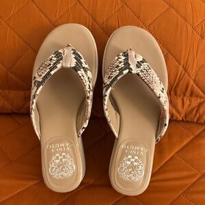 Vince Camuto Beige Snake-Print Thong Sandals